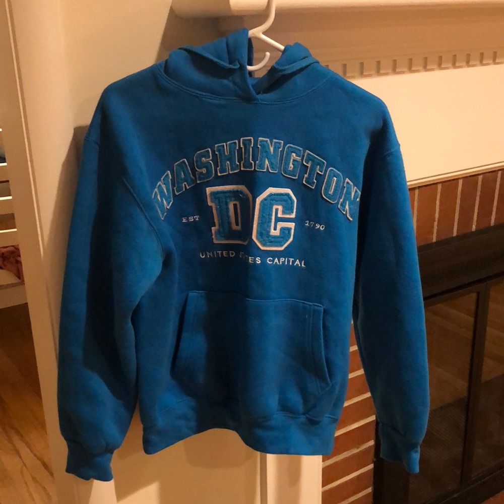 Blue Washington DC sweatshirt size medium